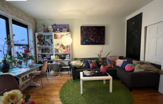 261 E 71 ST