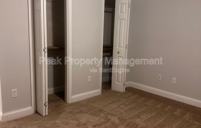 1 bed, 1 bath, 814 sqft, $1,195, Unit 11