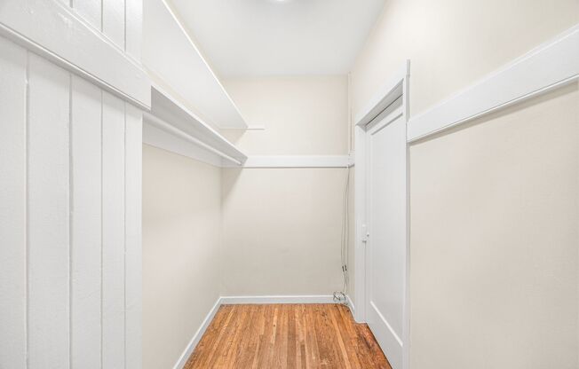 Studio, 1 bath, $2,595, Unit 102