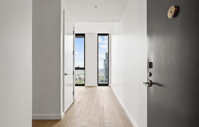 1 bed, 1 bath, $4,950, Unit 27F