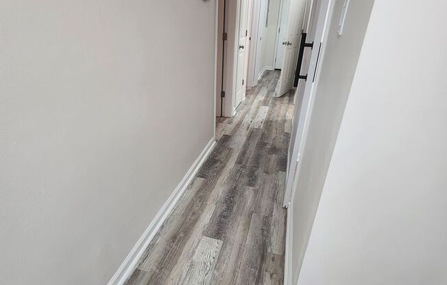 Beautifully remodeled duplex near Naval Station Norfolk!
