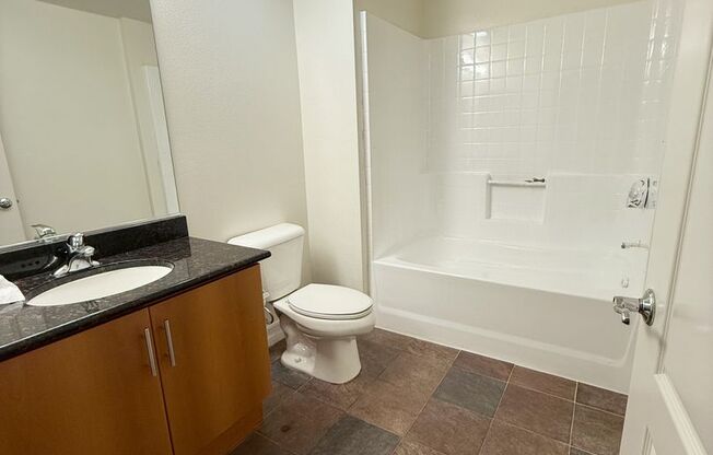 1 bed, 1 bath, $2,195, Unit 216