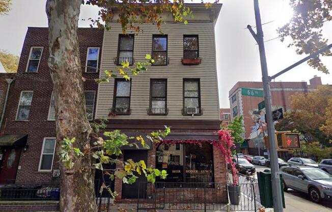 655 6 AVE