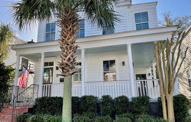 Available Now! Stunningly Remodeled 3 BR/2.5 BA Available in Downtown Charleston!