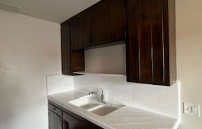 1 bed, 1 bath, $1,825, Unit 4826B