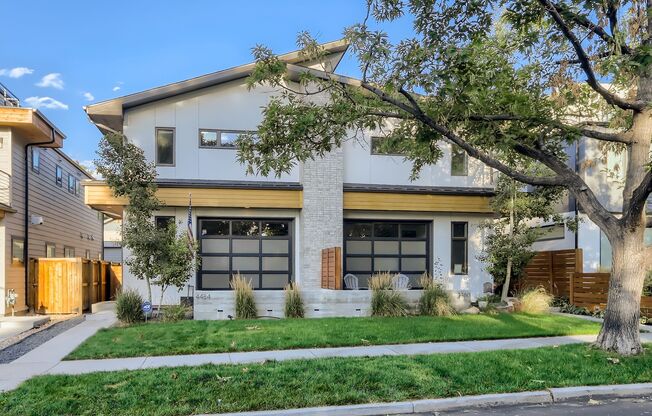 Modern 4-Bedroom Home with Designer Finishes in the Heart of Berkeley