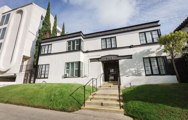 944 Tiverton Avenue