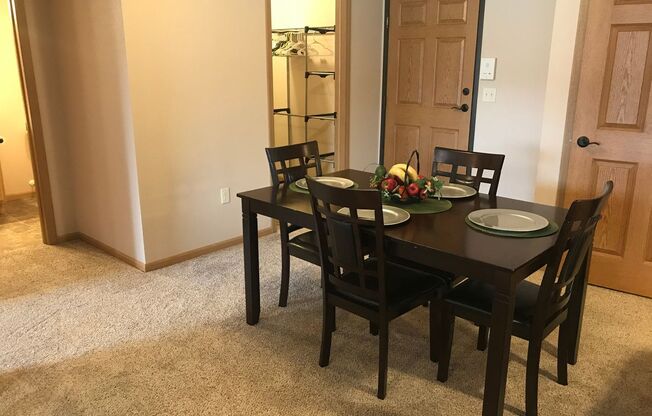 2 beds, 2 baths, 1,002 sqft, $1,475, Unit 205