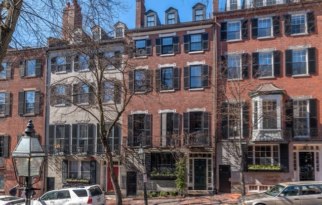 9 CHESTNUT ST