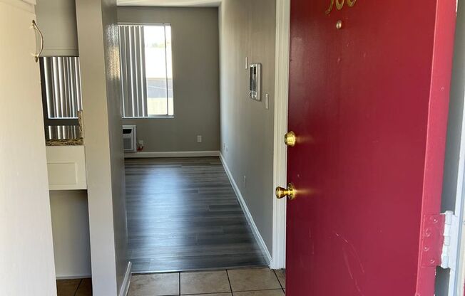 Woodbridge Village Apartments - 1900 N. MARIANNA AVE.