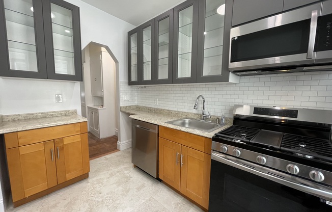328 E 5 ST