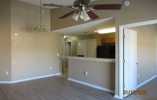 2 beds, 2 baths, $1,425, Unit Unit 2-11