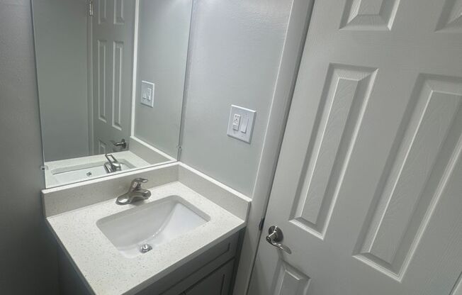 3 beds, 2 baths, 1,300 sqft, $2,550, Unit 3351 #002