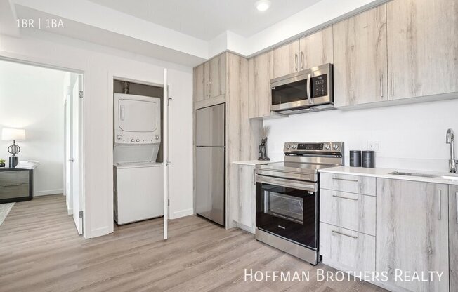 224 N ALVARADO ST
