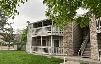 8225 Fairmount Dr. #5-207