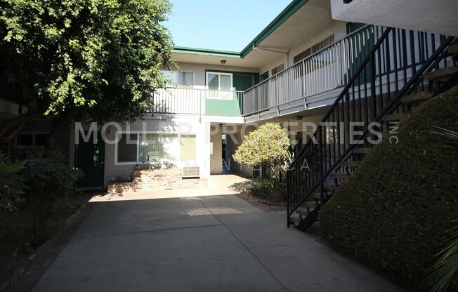 San Gabriel 803