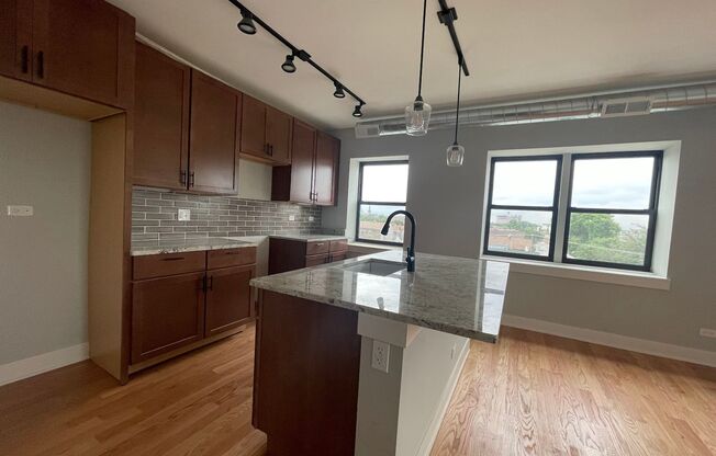 2929 Broad St / 3022 S. Archer Ave