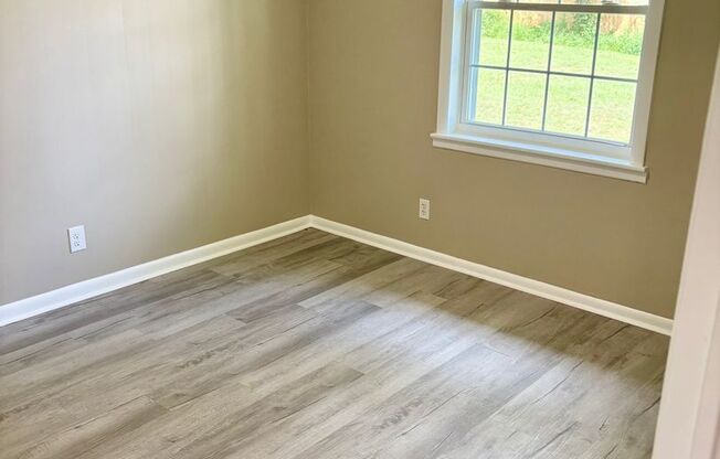 3 bed 1 bath house in Charlestown for rent