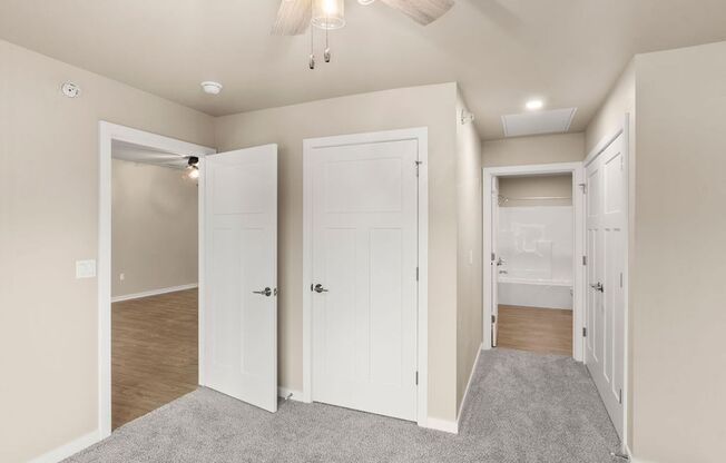 2 beds, 1 bath, 1,233 sqft, $1,699.99, Unit 198-03