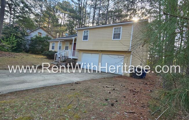 WOW!!!....WHAT AN AWESOME HOME. GREAT HOME WITH PLENTY OF SPACE.
