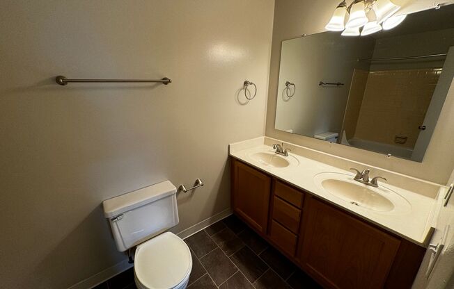 2 beds, 2 baths, 1,042 sqft, $1,200, Unit 6034E