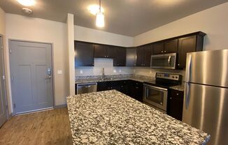 1 bed, 1 bath, 606 sqft, $975, Unit 104