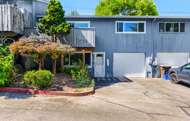 3 beds, 3 baths, $2,250