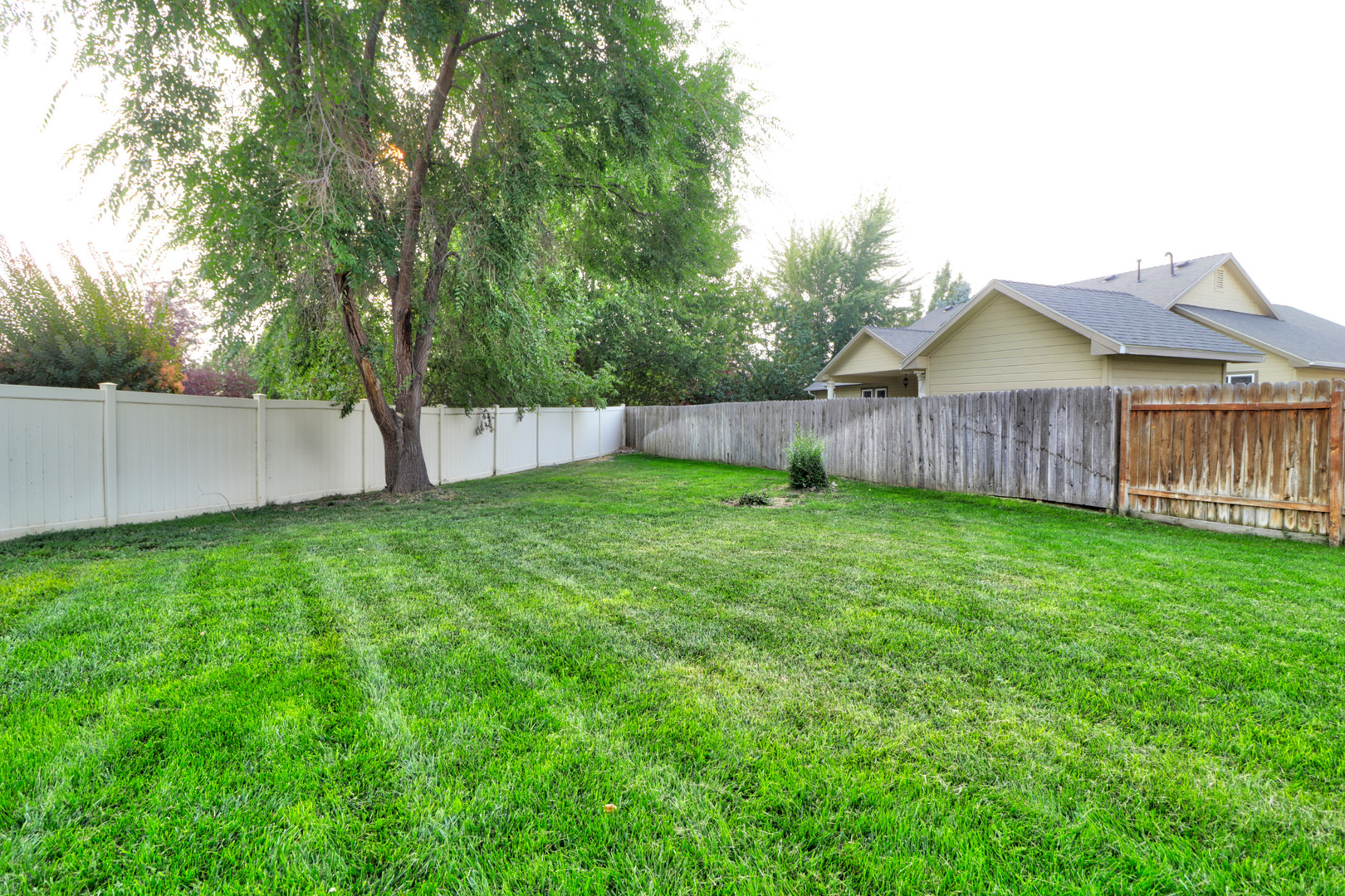 Adorable functional floor plan - off of Cherry Ln in Nampa