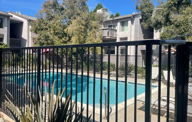 SAN JOSE - Well Maintained 2/2 Condo in Cambrian Park