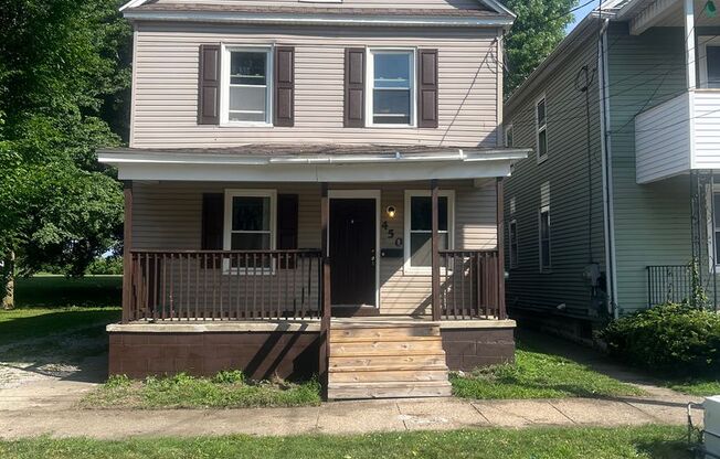 450 E 2ND