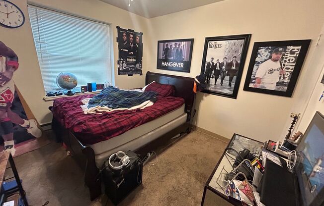 1 bed, 1 bath, $875, Unit 212