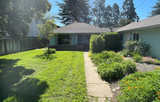 3/1 in Heart of the Avenues, Close to Enloe and Fenced Backyard!