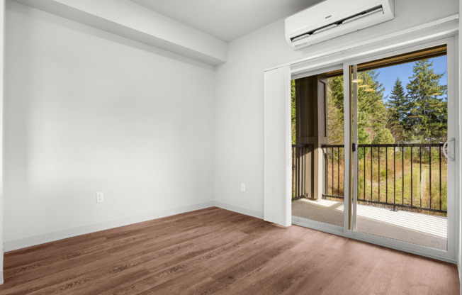 3 beds, 2 baths, 1,871 sqft, $2,880, Unit H-C