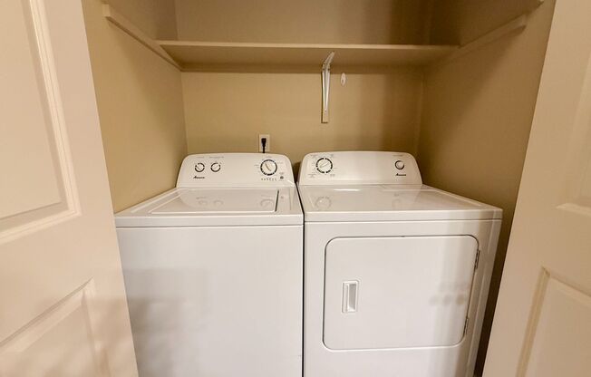 2 beds, 2 baths, 1,090 sqft, $1,600, Unit 519-07