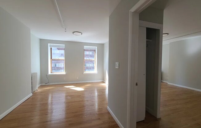 854 8 AVE