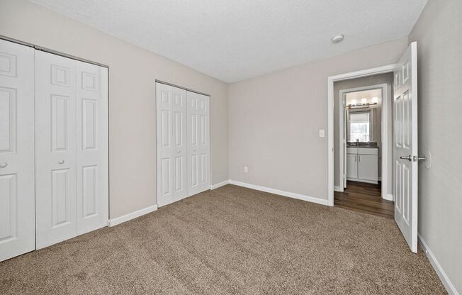 2 beds, 1 bath, 1,092 sqft, $1,199, Unit 537-201