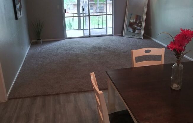 2 beds, 1.5 baths, 982 sqft, $1,279, Unit 54