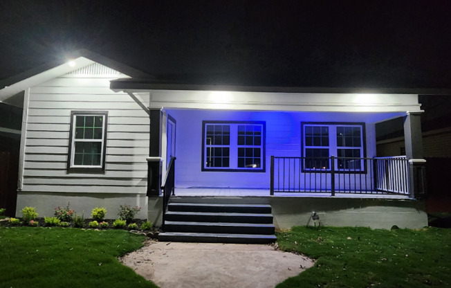 945 E DREXEL AVE