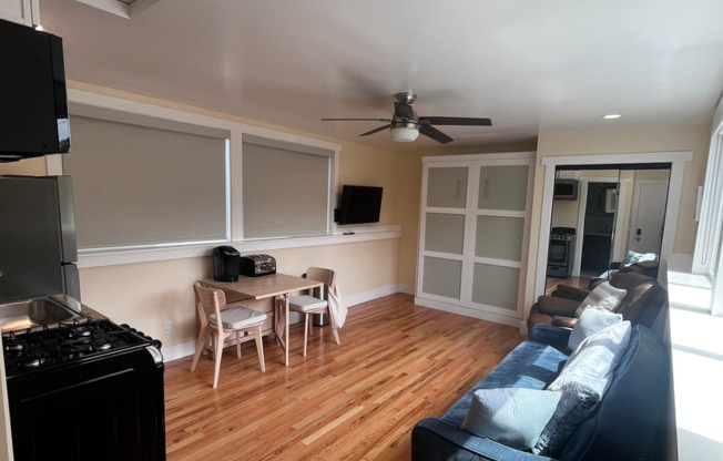 Fully Furnished Studio Available - Few Blocks From The Beach