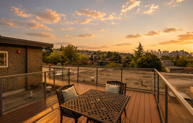 3 beds, 2 baths, 930 sqft, $3,545, Unit 407