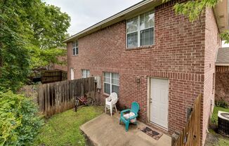 Beautiful 3 Bed, 3.5 Bath Minutes from Campus!