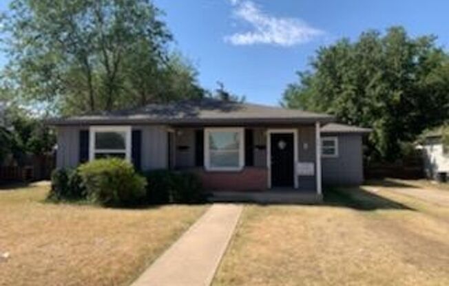 2 Bedroom  Bathroom in Medical District