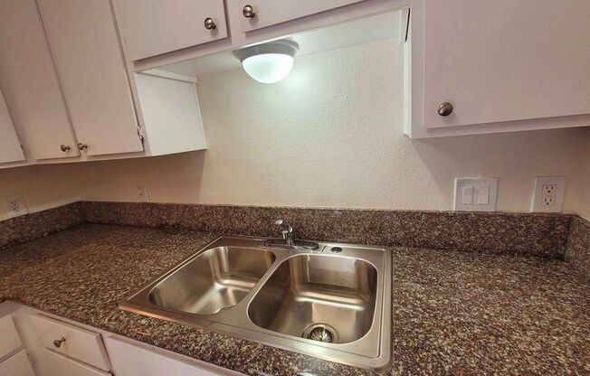 1 bed, 1 bath, $1,850, Unit 57