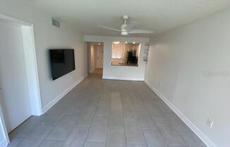 2424 W TAMPA BAY BLVD