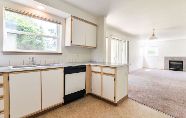 1 bed, 1 bath, 636 sqft, $1,325, Unit 427-27