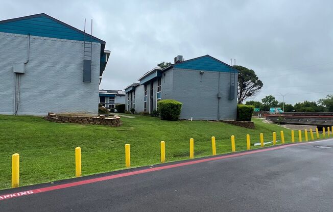 1 bed, 1 bath, 600 sqft, $1,150, Unit 1-201