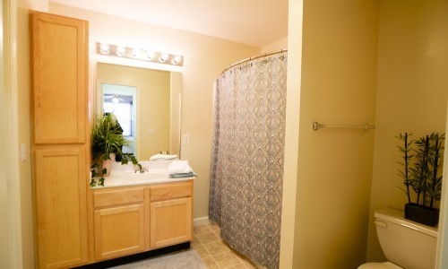 1 bed, 1 bath, 710 sqft, $1,100, Unit 04A