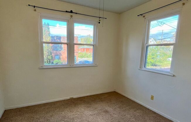 1 bed, 1 bath, $675, Unit A