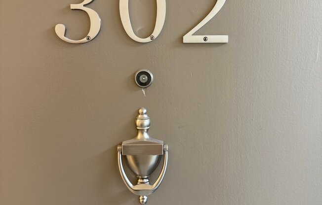 309 S SHERBOURNE DR