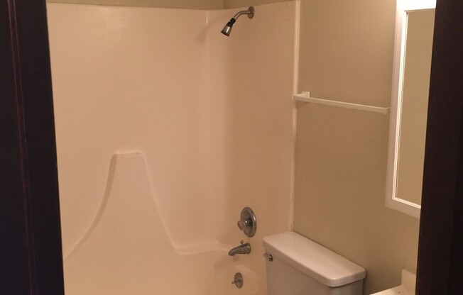 Studio, 1 bath, 400 sqft, $775